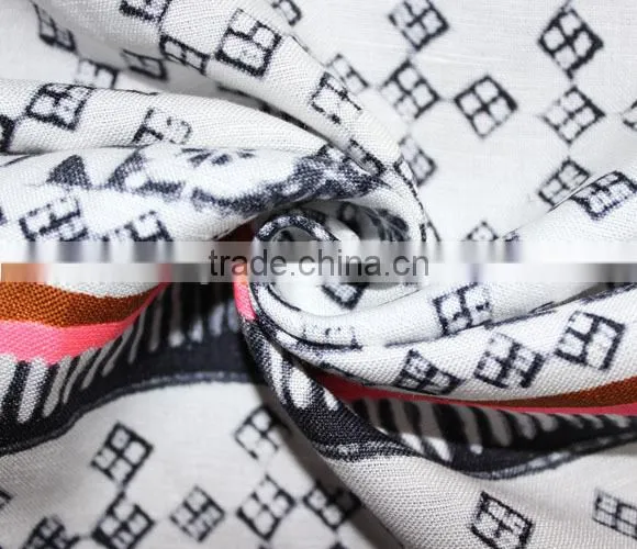 3024 30/2*14 47*58 53/54" Printed Linen Rayon Fabric