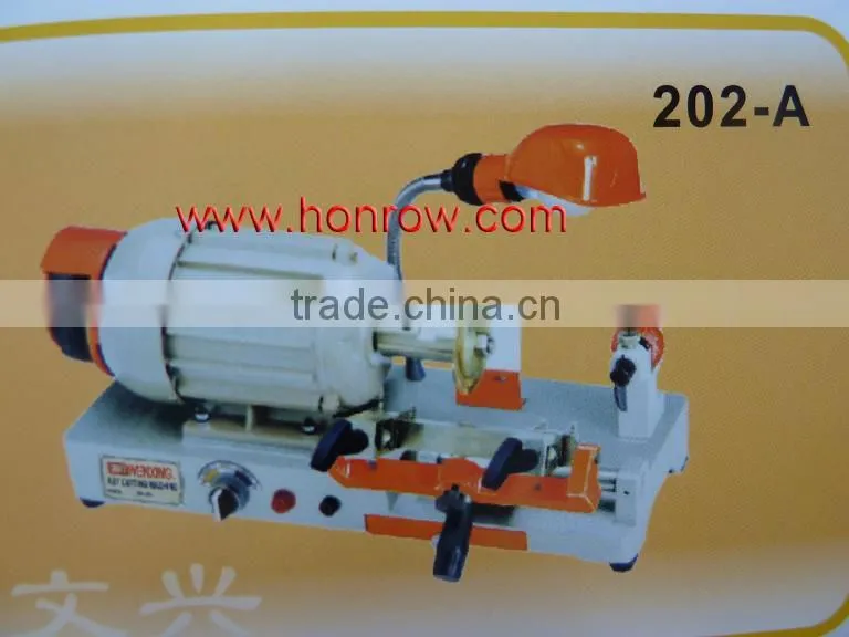 Model 202-A WenXing key cutting machine with external cutter