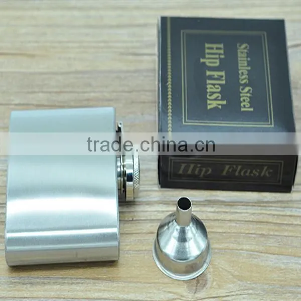 8 oz Hip Flask Stainless Steel/Russia 8 oz Hip flagon with leather/Hot selas Russia 8 oz Hip flagon