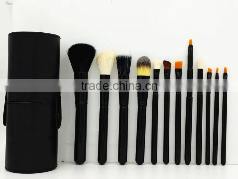 12 Cylinder purple makeup brushes