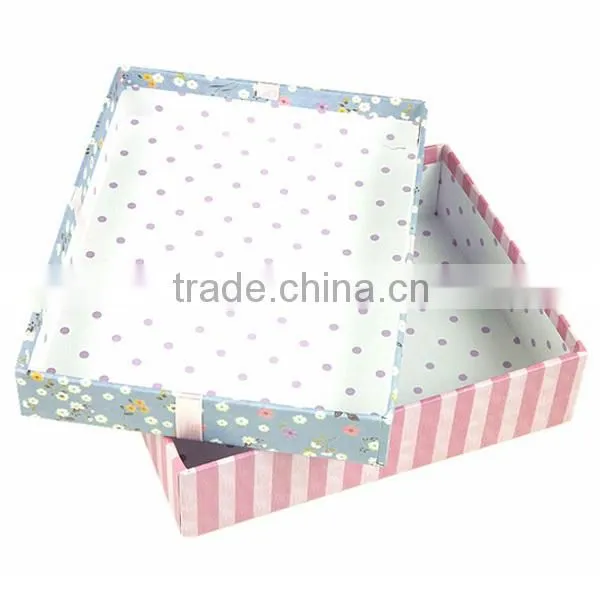 Delicate Blue Flower With Pink Stripe Gift Box