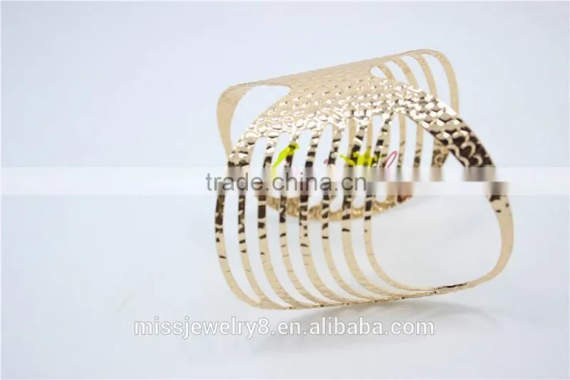 Knot Shape Gold Plated with Hollow out Cuff Bracelet Bangle Party Gift Fashion Jewelry for 2016 New Accessory