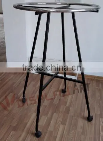 Round Rotating Clothes Rack