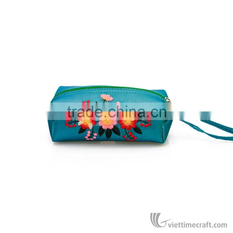 Wallets made from natural silk in Vietnam, eye-catching and fashionable