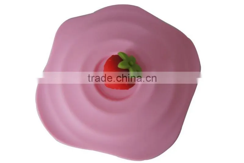 Cute strawberry Silicone Watertight Cup Mug Lid Cover
