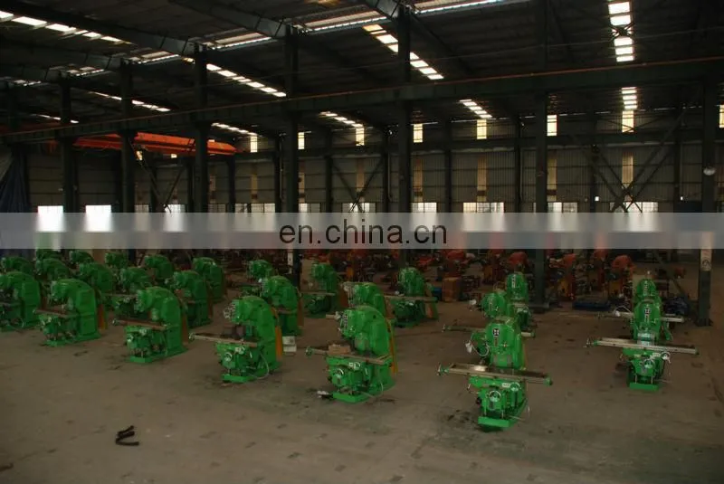 medium size universal milling machine