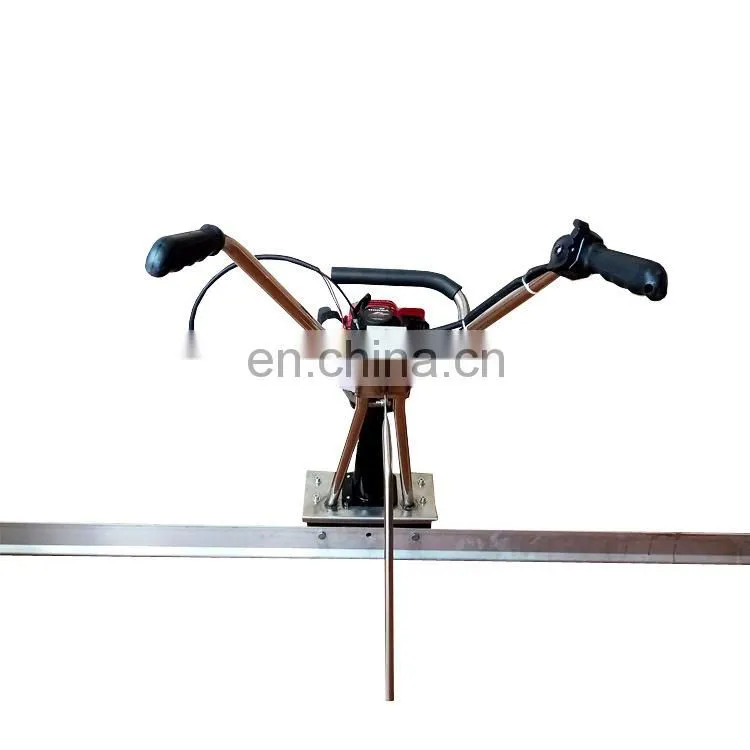 Vibrating ruler using on concrete floor for vibrated concrete