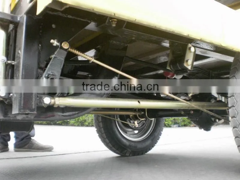 Guangzhou electric/ kick start three wheel passenger tricycle/ cart with hard covered