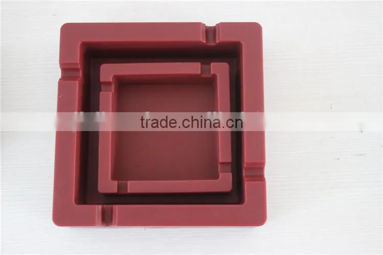 Silicone ashtray with heat-resistant material
