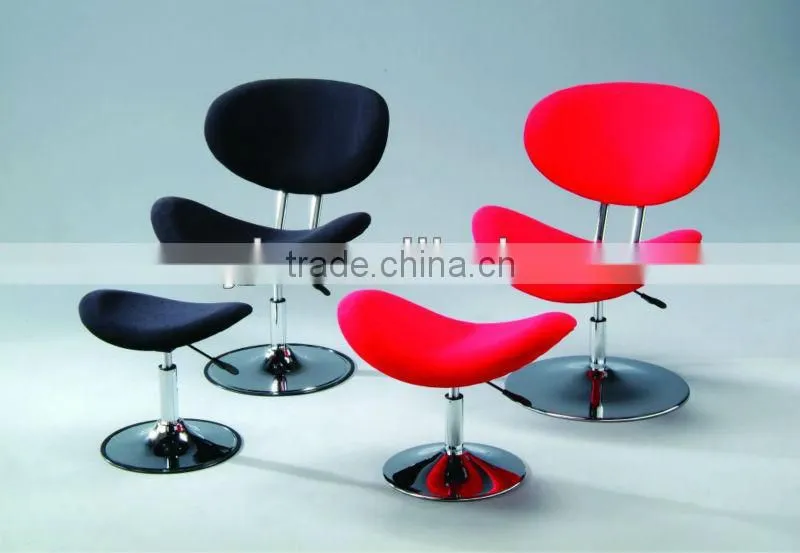 Lounge chair & ottoman