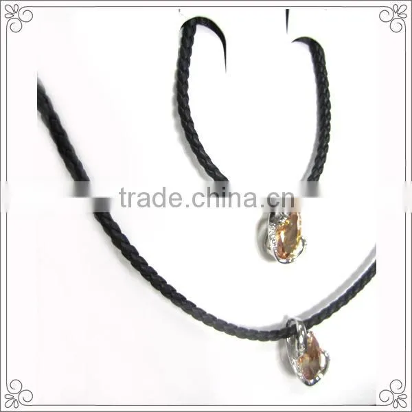 Steel Clasp Bridal Crystal Jewelry Set With Genuine Leather