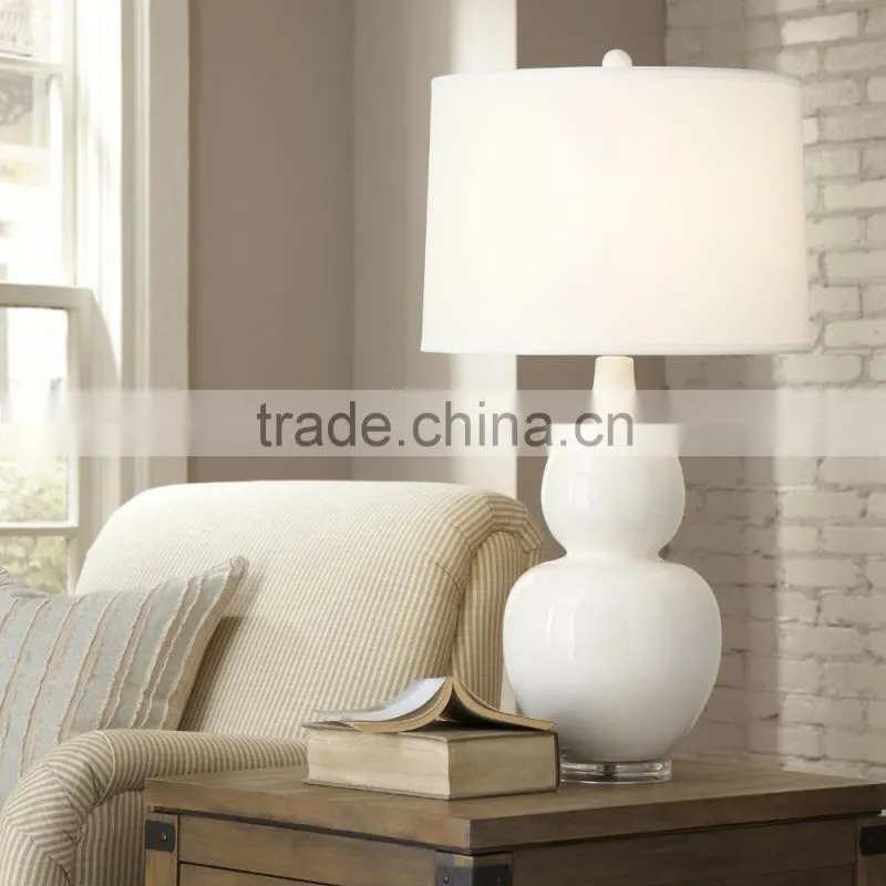 11.21-13 bold perfect curve of white glazed finish Ceramic Table Lamp