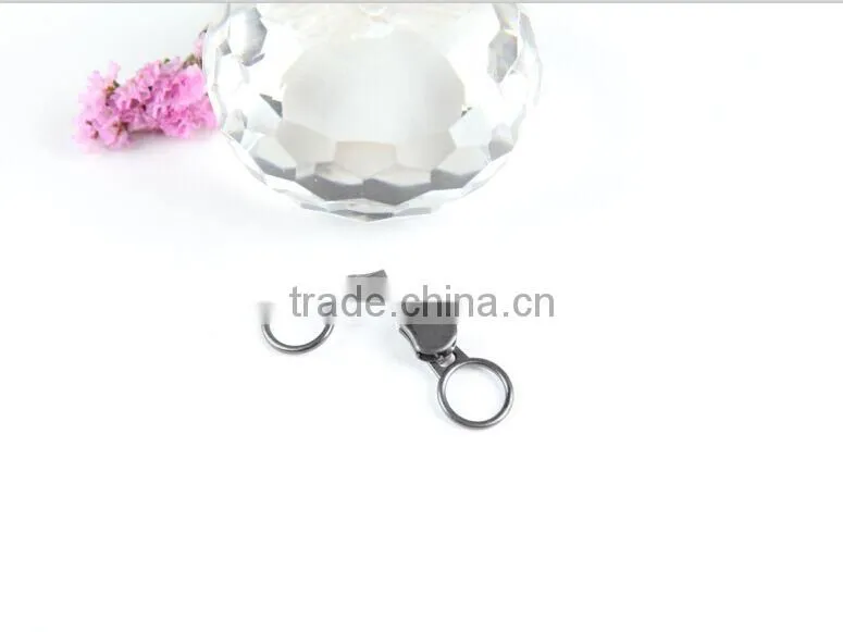 factory price custom design metal zipper puller for garment