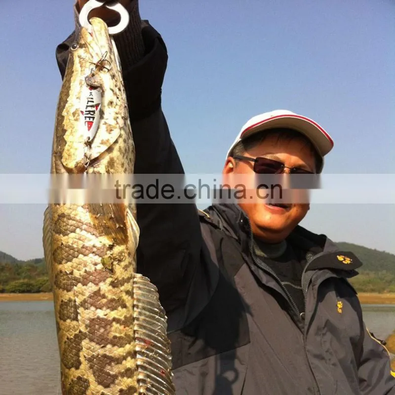 5.5cm/10g Metal Fishing Lure Hard Bait Sequin Spoon Noise Paillette with Feather/Treble Hook