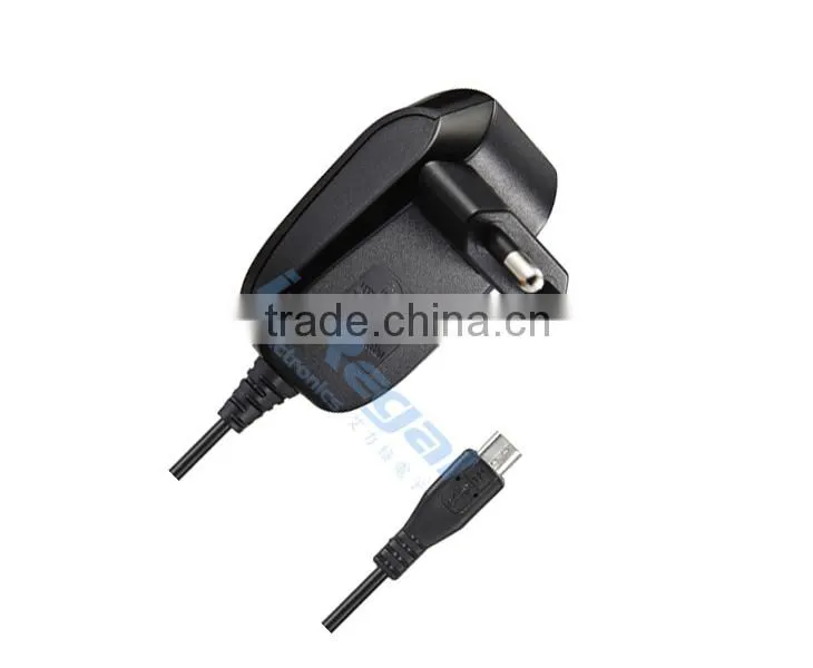 Hot Selling AC 110-240V 5V1A travel charger with cable, with CE RoHS approved for iphone ipad