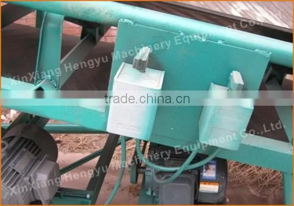 Wear resistant stone plate conveyor