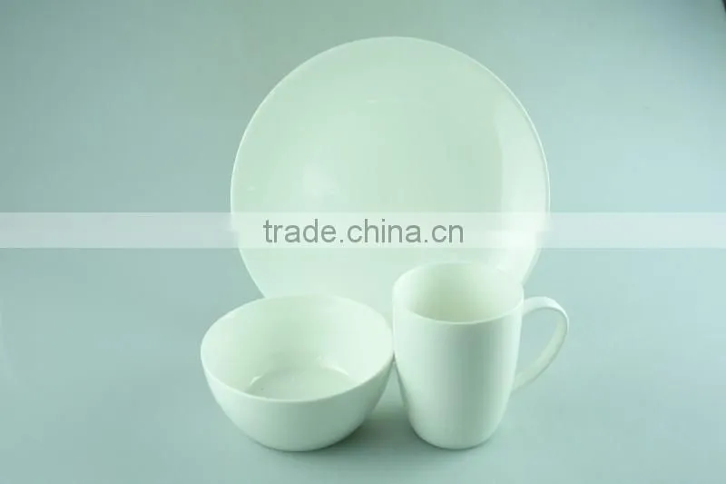 Ceramic white porcelain dinnerware sets 12 pcs / 16 pcs set of dinner plate
