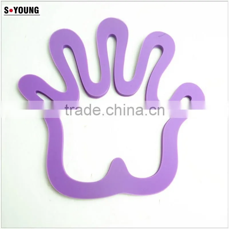 16151 hand shape silicone high temperature heat insulation mat