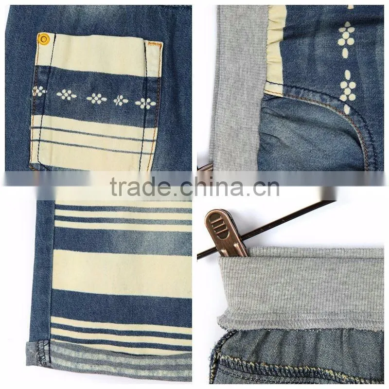 2016 light blue contrast color latest designer printing pocket kids printed jeans with roll hem