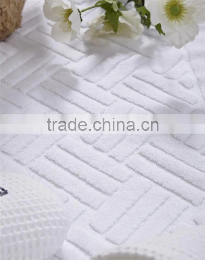 Customized Hotel supplies white jacquard cotton bath towels manufacture