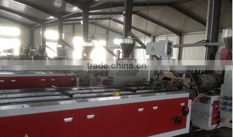 Extrusion surface smooth insulated plastic pp pipe