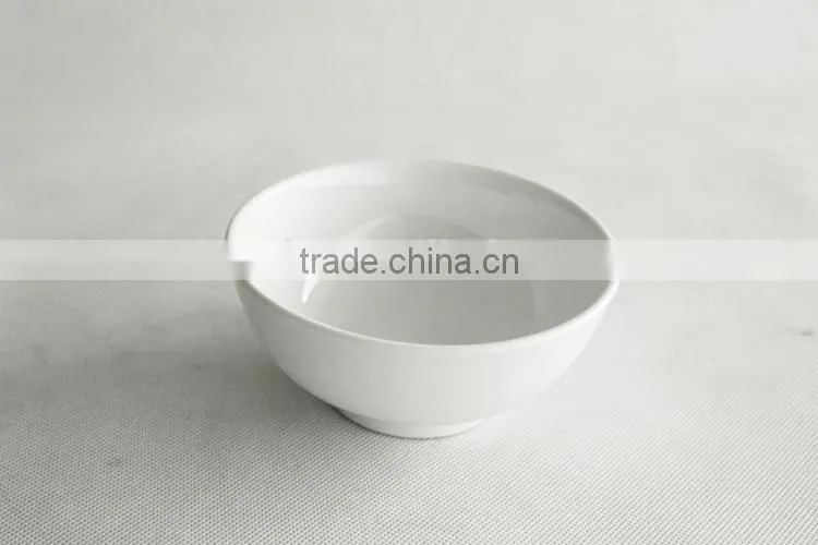 Wholesale cheap ceramic dinner set, customized porcelain dinnerware set for restaurant