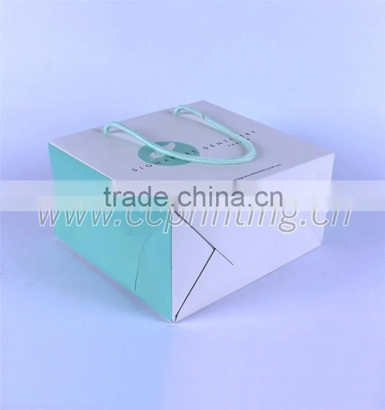 paper packing bag with polyester string handle