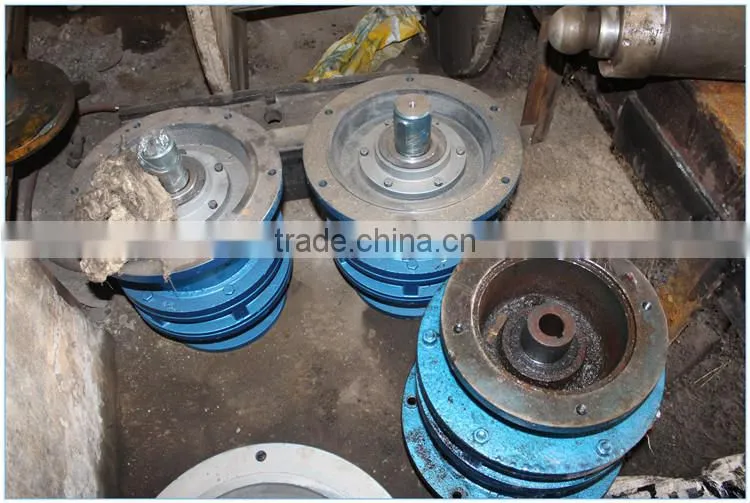 hole digging machine with crane