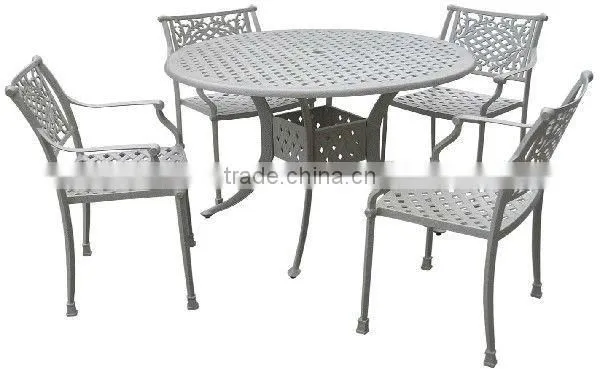 cast aluminum dining table and chairs 18333