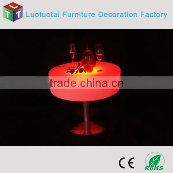 plastic Illuminated furniture multicolor change led round bar table