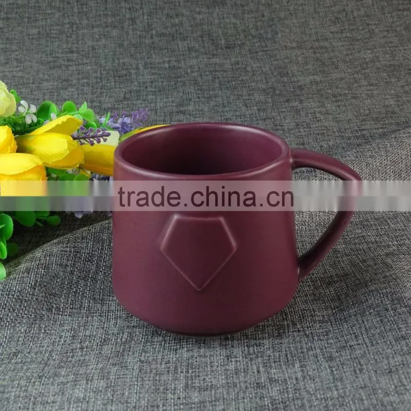 Stocked 400ml colorful glazed ceramic coffee mug/cup , ceramic beer mug with special handle standard for daily use