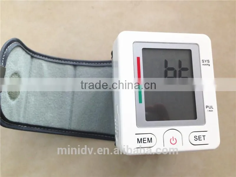 Android IOS APP Smartphone Control Automatic Inflating Wrist Watch Bluetooth Blood Pressure Monitor with Testing Heart Beat Rate