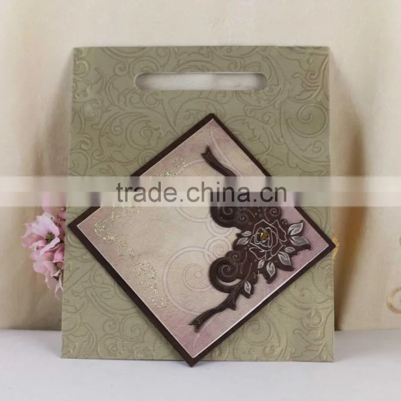 Fashionable Handmade Luxury Wooden Padded Wedding Invitation Cards