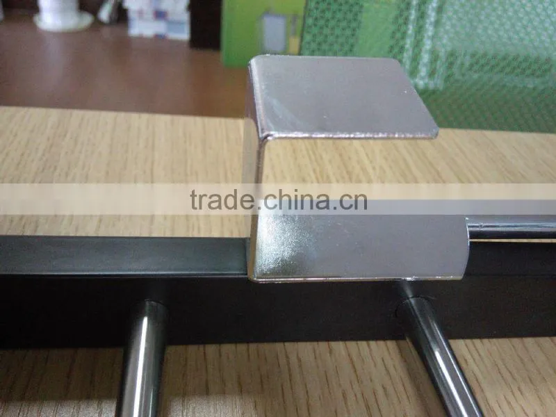 Garments Importers In Europe Folding Stainless Steel Overdoor Hanger For Towel