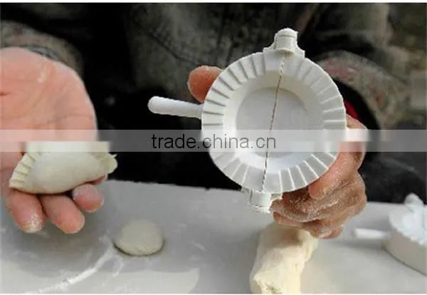 M045 high quality kitchen tools dumpling maker hand dumplings device wholesale