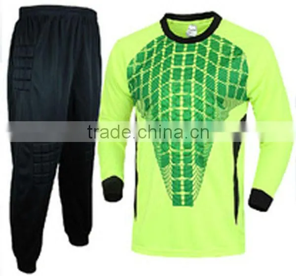 Oem Manufacturer Custom Sublimated Quality Stripe Soccer Uniform