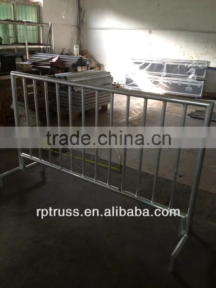 Crowd control barricade with high quality