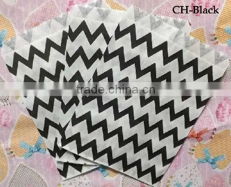 Customized Kraft Chevron Paper Treat Bags for Wedding Party