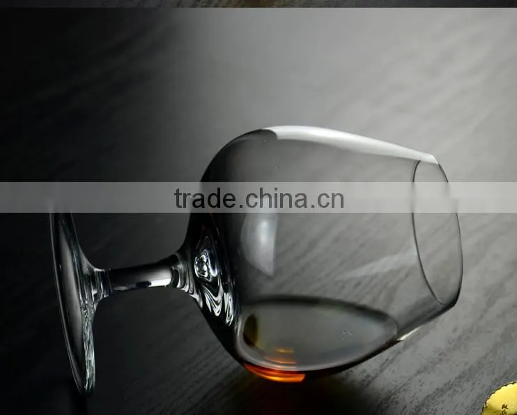 Wholesale clear fancy giant glassware manufacturer short bottomwine glass drinking glass for party