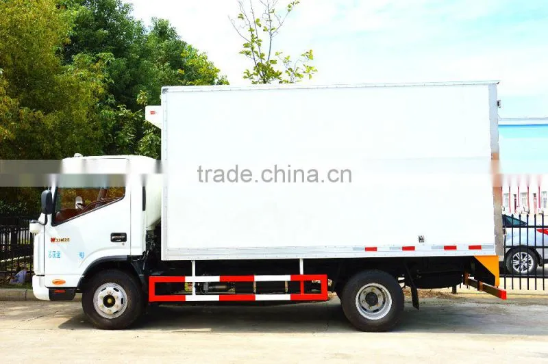 JAC small 5Ton meat hook refrigerated truck