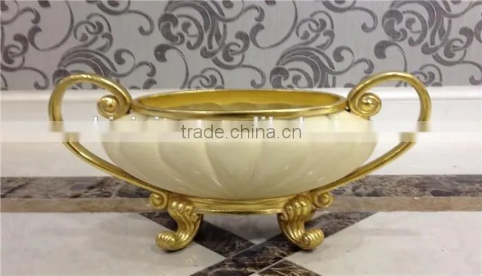 Home Decorative Tremendous Prize Cup, Table Top Decorated Prize Cup/Trophy, Gilt Decorative Arts & Crafts