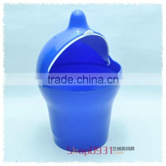 plastic table trash can
