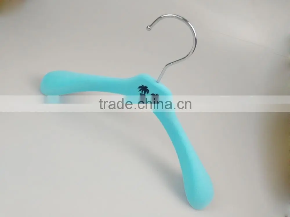 HA6978 beautiful color nonslip velvet baby coat hanger velvet hangers flocking