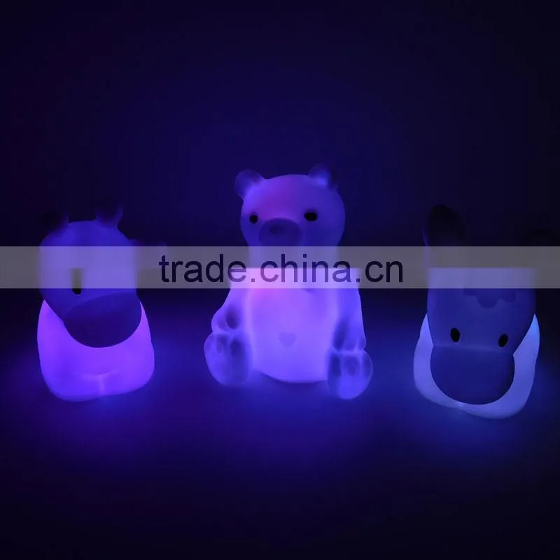 Plastic Honey Bear Plastic Electronic Toys Pvc Vinyl Wild Animal Toy Led Light Bear Toys