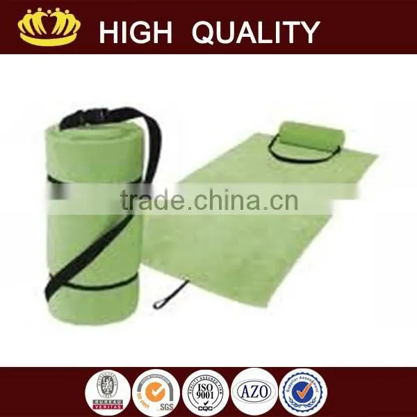 beach towel with inflatable pillow