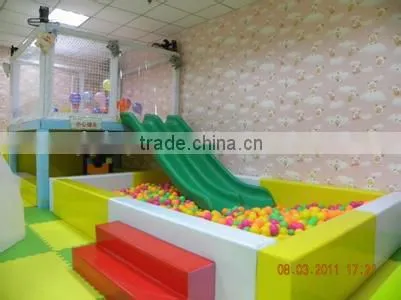 2016 Funny kids indoor trampoline with ball pool
