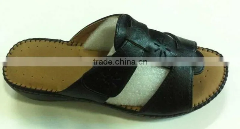 Made in China Traditional Woman Sandsals