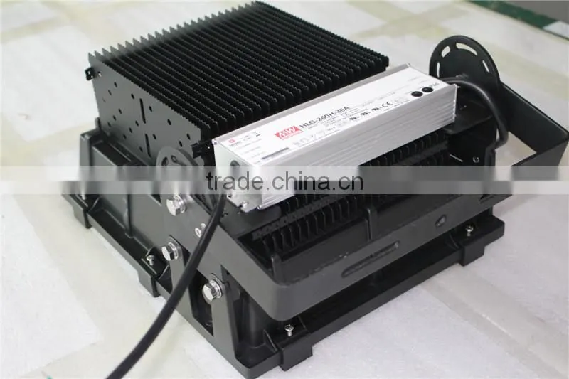 5 years guarantee led flood light 150w led floodlight 110lm/w made in China
