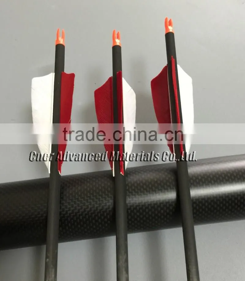 Professional carbon fiber arrow for shooting, hunting carbon arrow with plastic vane, carbon fiber shaft arrow