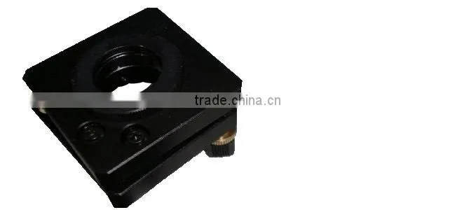 laser head with two mirror mounts